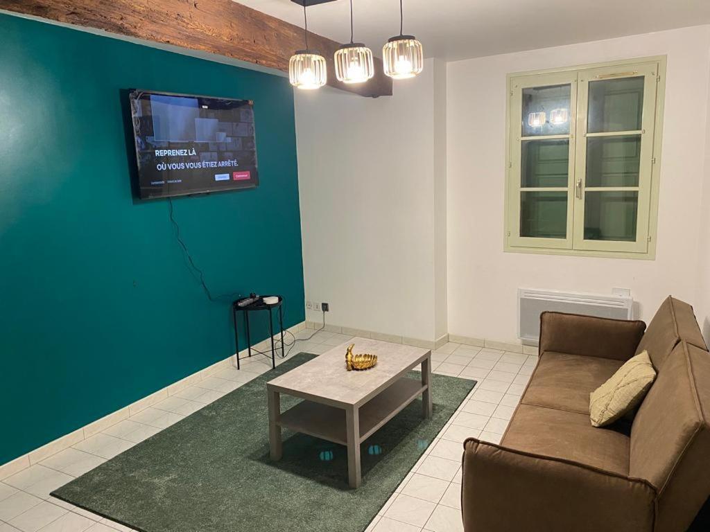 Chez Papa Hotel Tonnerre Ngoại thất bức ảnh